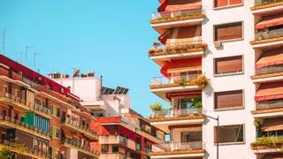 El refugio de Paco León es un barrio sevillano de bloques altos: "Es todo un orgullo"