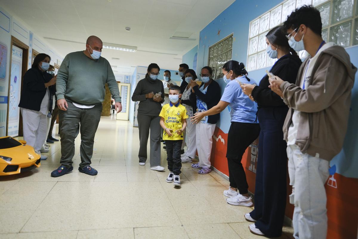 Elías, un niño grancanario de siete años, supera la leucemia Elías, un niño grancanario de siete años, supera la leucemia