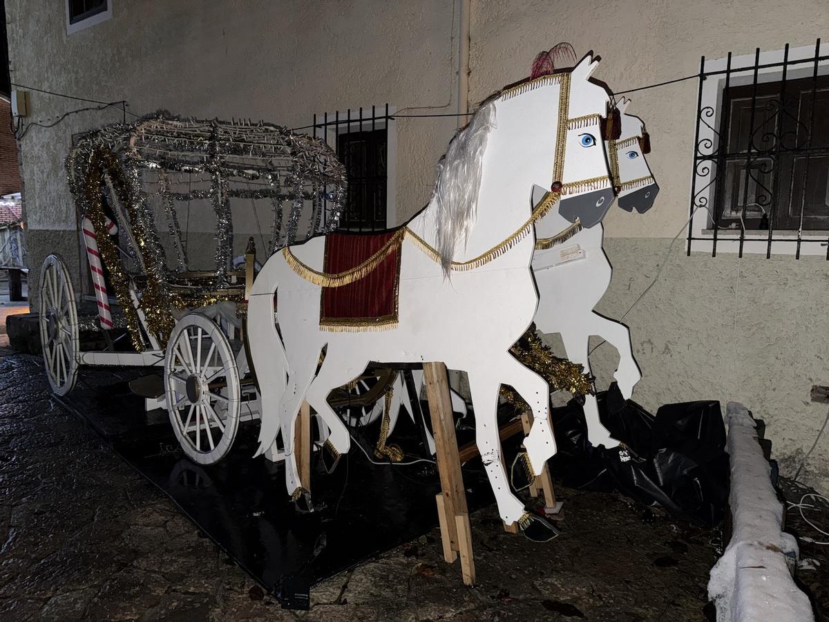 Así es la espectacular decoración navideña del pueblo de Andrín (Llanes)