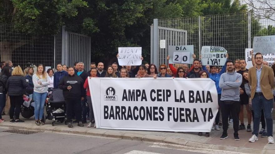 Inquietud en Las Bayas por lo que pueda pasar mañana con los barracones y las lluvias