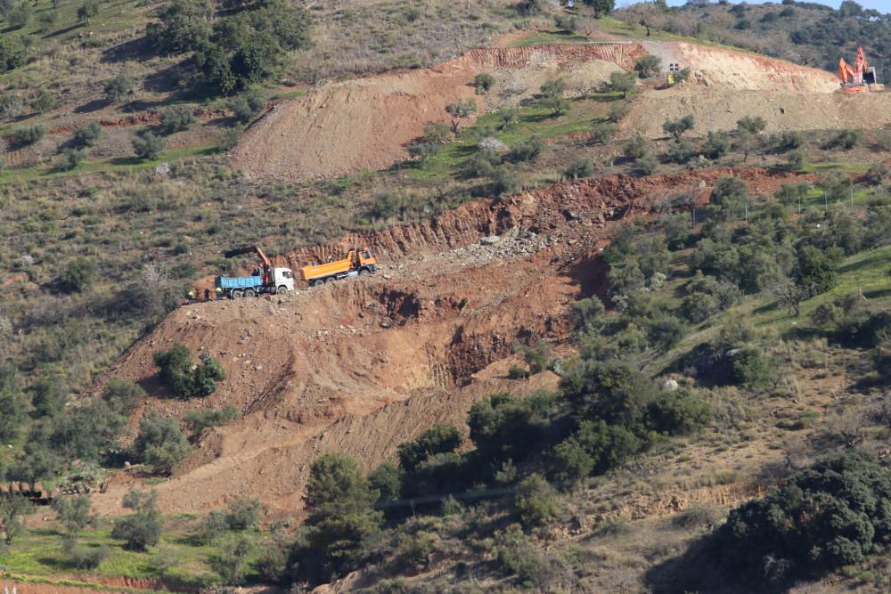 Avanzan los trabajos de rescate de Julen en Totalán