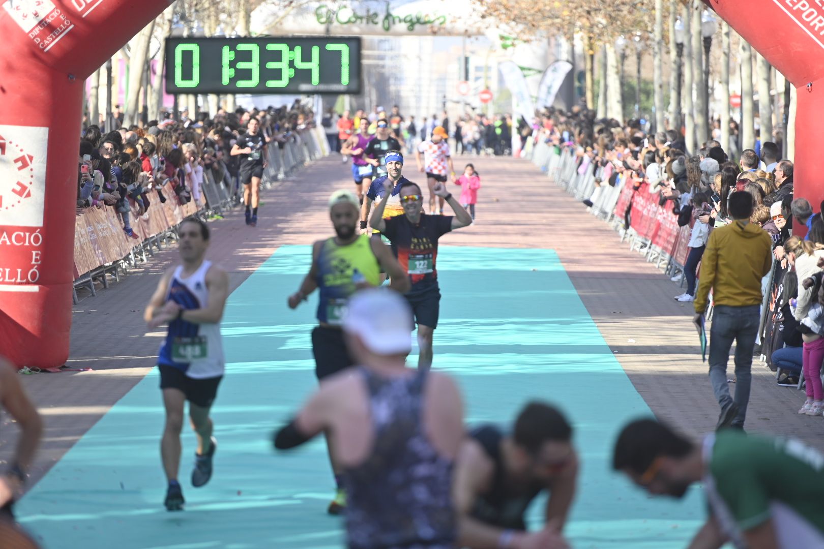 Las mejores fotos: Búscate en la galería de imágenes de la 39ª Media Maratón de Castelló