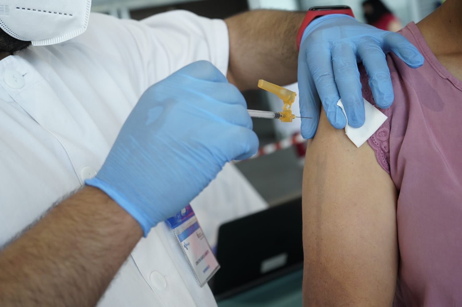 GALERÍA | Los zamoranos de 1965 y 1966 responden a la vacunación masiva en Ifeza
