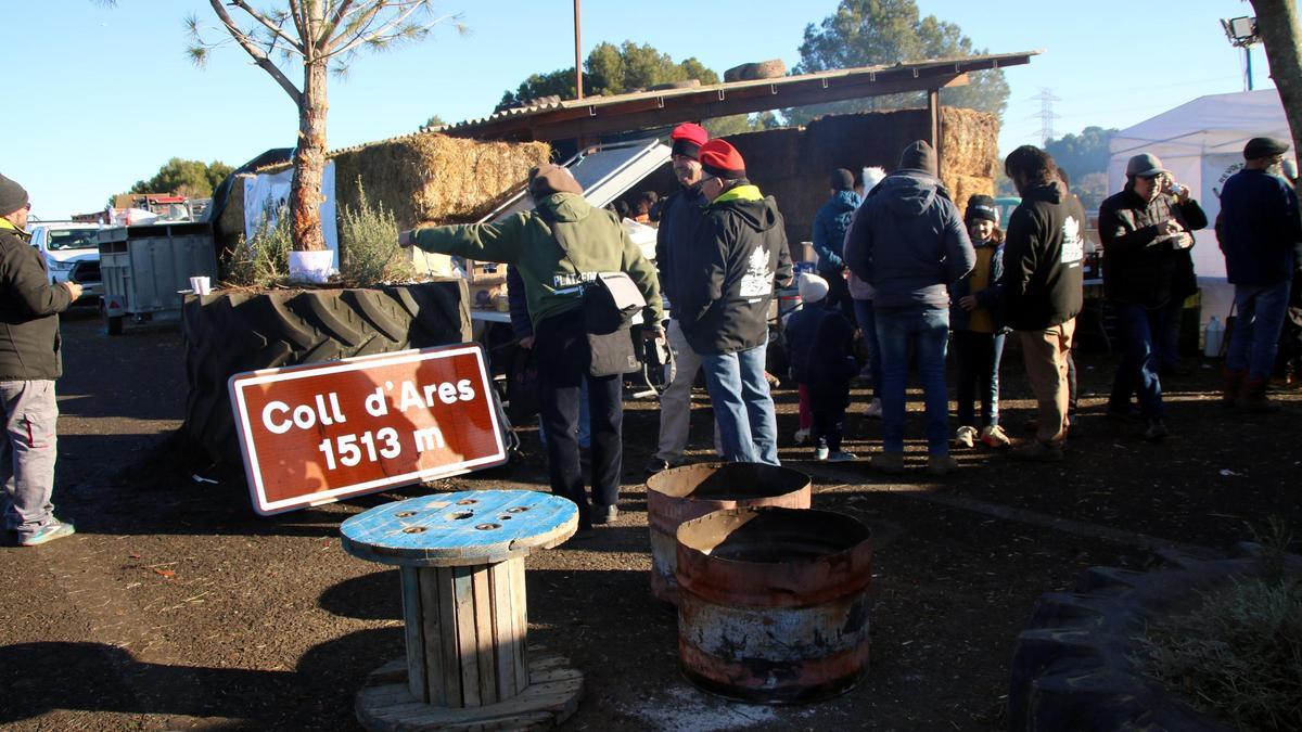 Un grup de manifestants a Pontós.