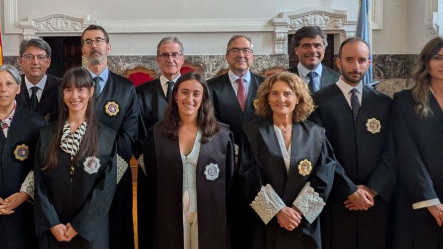 Jueces y cargos del TSXG, ayer en A Coruña. | FdV