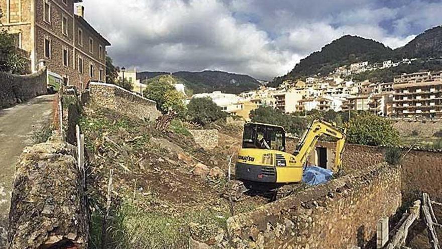 Imagen de las obras de la urbanizaciÃ³n frente a Can Mas.