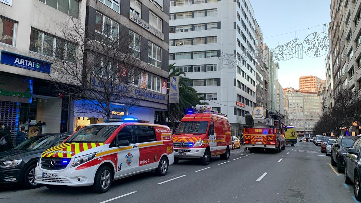 Bomberos en Juan Flórez