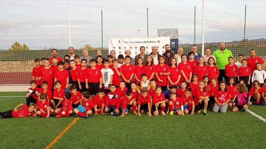 El ayuntamiento crea una escuela social de fútbol