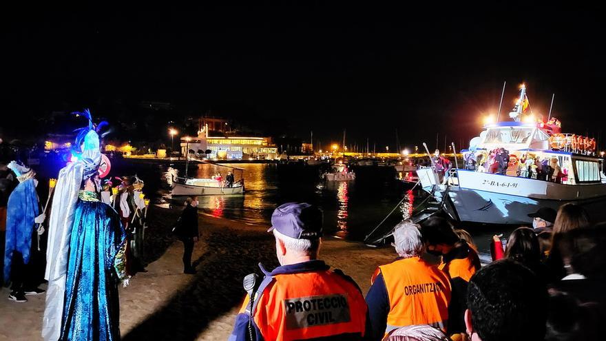 Els carters reials arriben per mar aquest dimecres a Sant Feliu de Guíxols