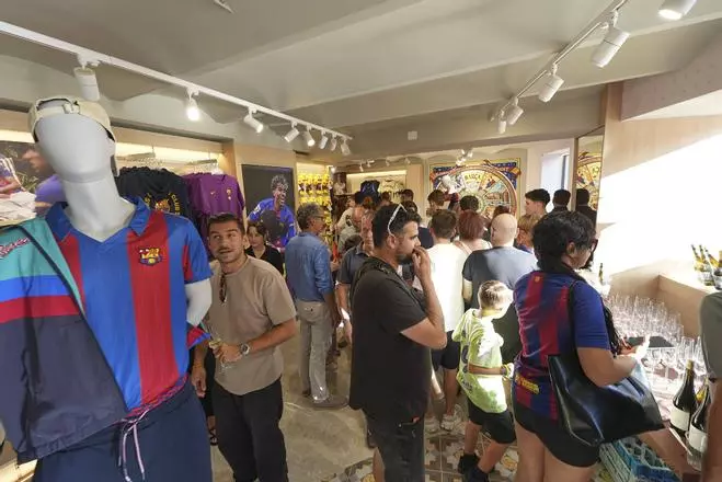Les imatges de la inauguració de la botiga del Barça