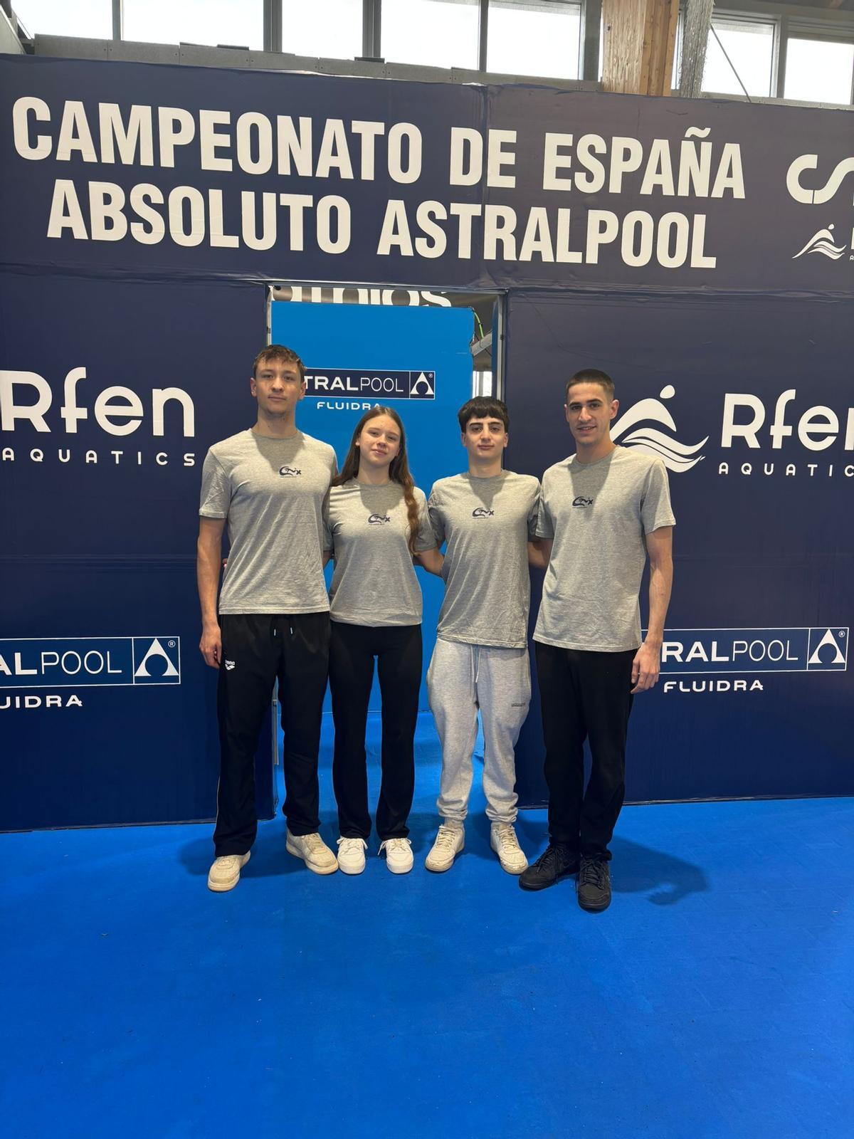 Nadadores del CN Xàtiva en el Campeonato de España de Natación celebrado en Sabadell.