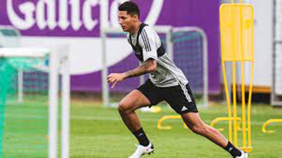 Marcos André entrenándose con el Valladolid