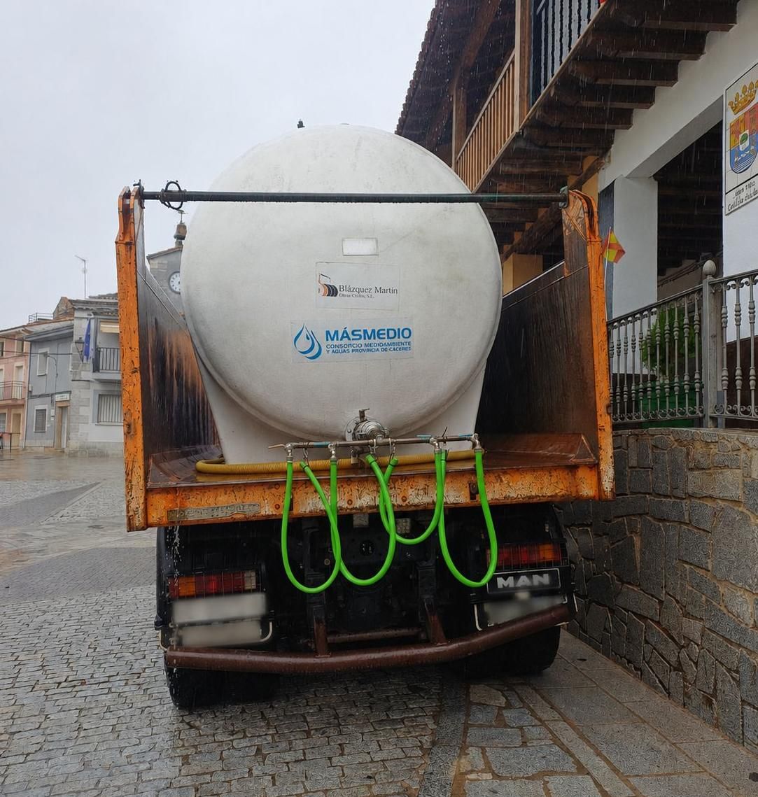 Cisterna en Robledillo de la Vera.