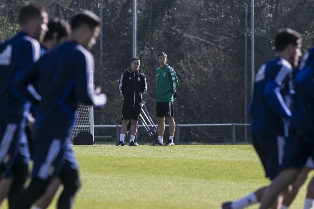 Primer entrenamiento y presentación de Cuco Ziganda en el Real Oviedo