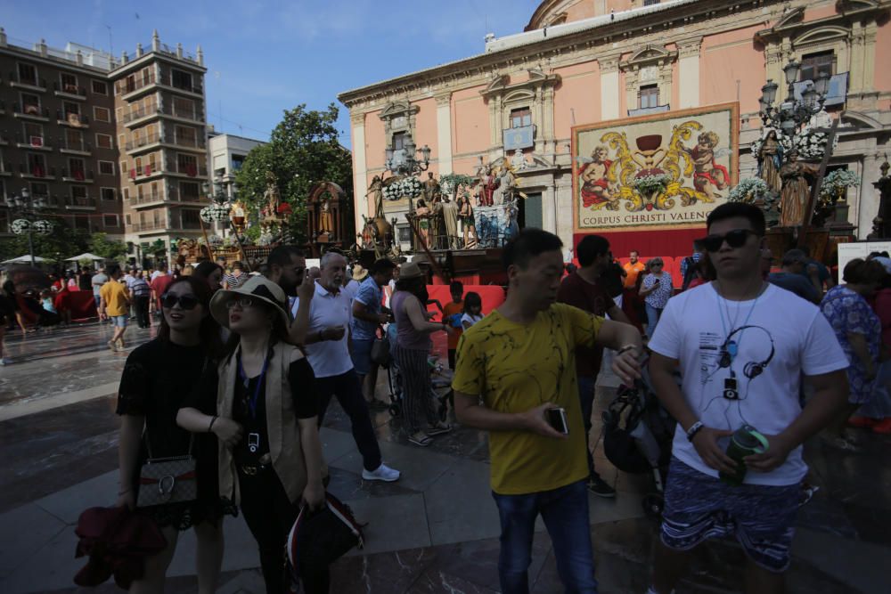 Las Rocas, expuestas en la plaza de la Virgen