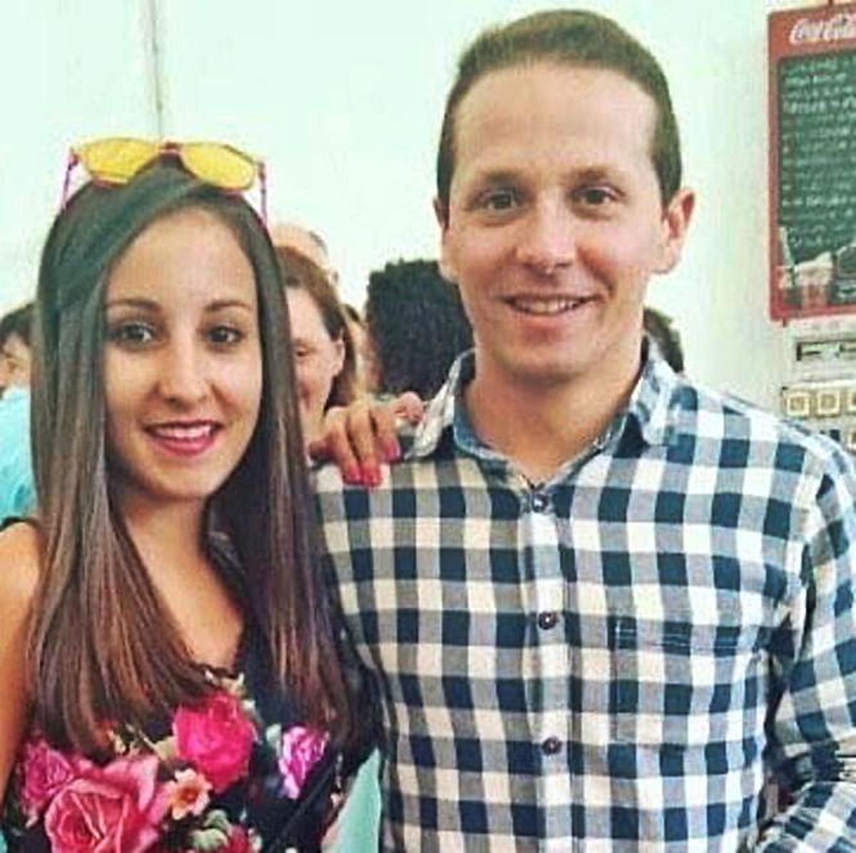 Alexia González y su novio.