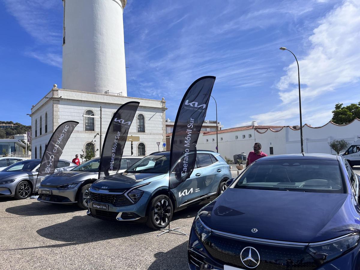 Entre los coches más destacados se encuentra el Mercedes EQS, el vehículo con mayor autonomía del mundo