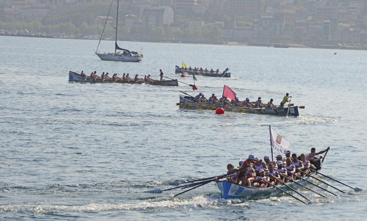 Celebración de la Bandeira de Moaña de traineras organizada por la SD Samertolaméu. | GONZALO NÚÑEZ
