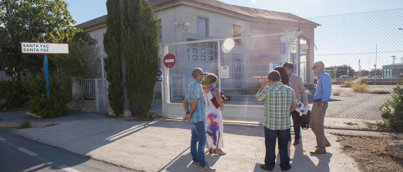 ¿Por qué Pavón autorizó una gasolinera junto al monasterio Santa Faz?