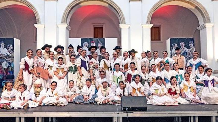 Algadins llena Algemesí de danzas y poesía