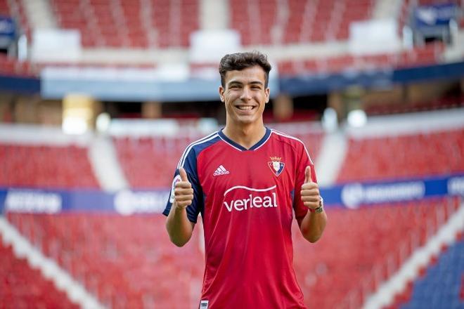 Manu Sánchez renovó con el Atlético para salir cedido a Osasuna, y tiene un valor de 10 millones