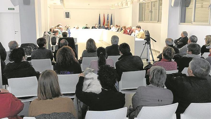 La Vall ultima un informe que dé solución a vecinos de La Unión