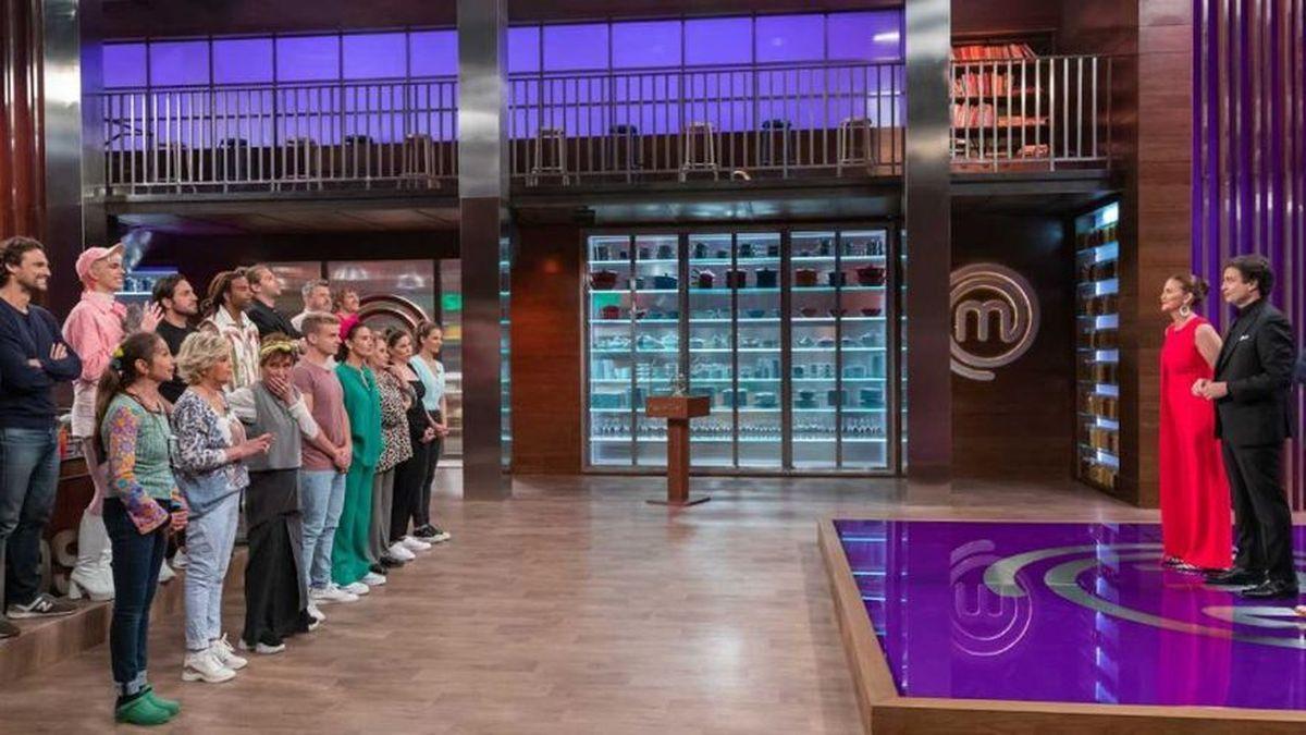 Los concursantes y el jurado de Masterchef Celebrity 6.