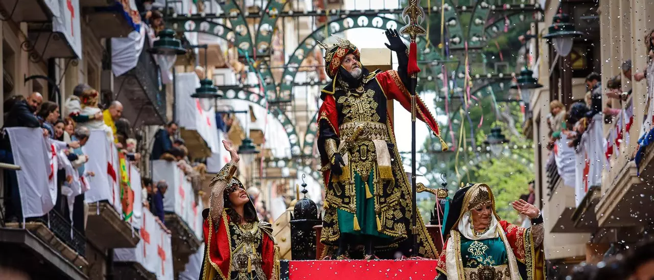 El bando moro hace su entrada en Alcoy