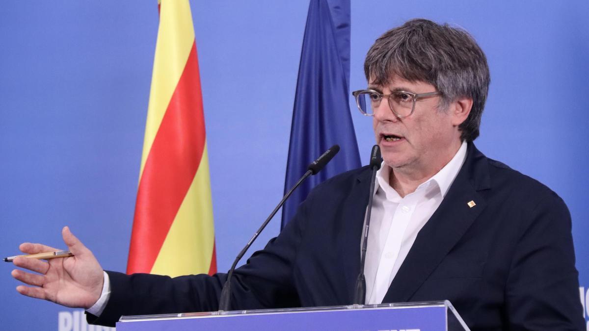 Puigdemont anuncia que es presentarà a la investidura al Parlament