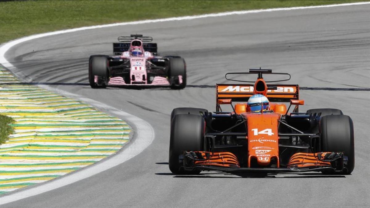 Alonso, durante la carrera en Interlagos