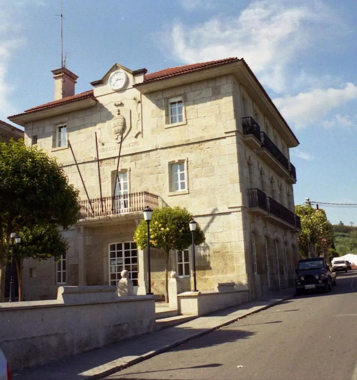 En el Concello también se vivía: fue el hogar de secretarios, médicos y maestros en Ourense