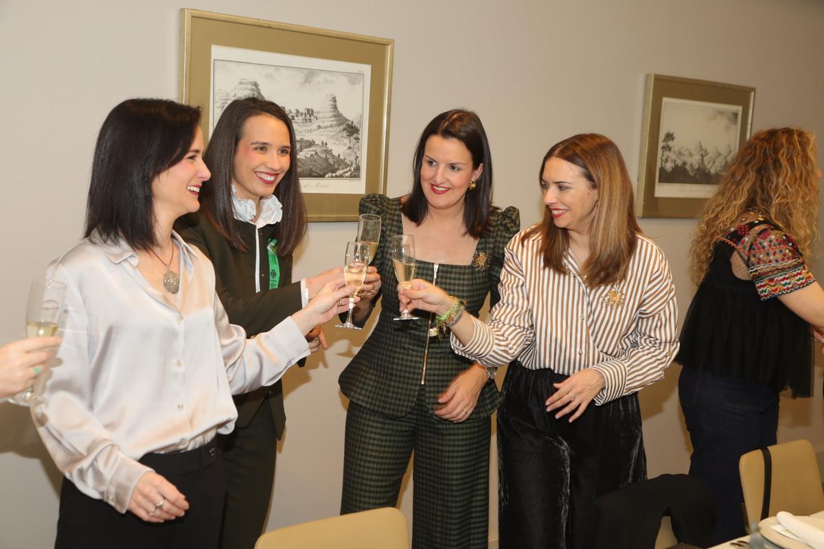 Galería: Las reinas de las fiestas de Castellón se reúnen en su tradicional merienda