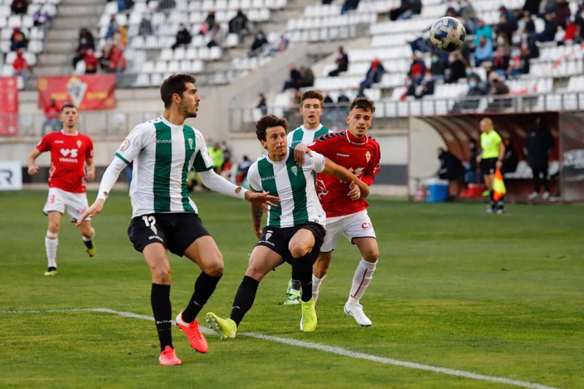 El Córdoba CF de Alfaro se impone al Real Murcia