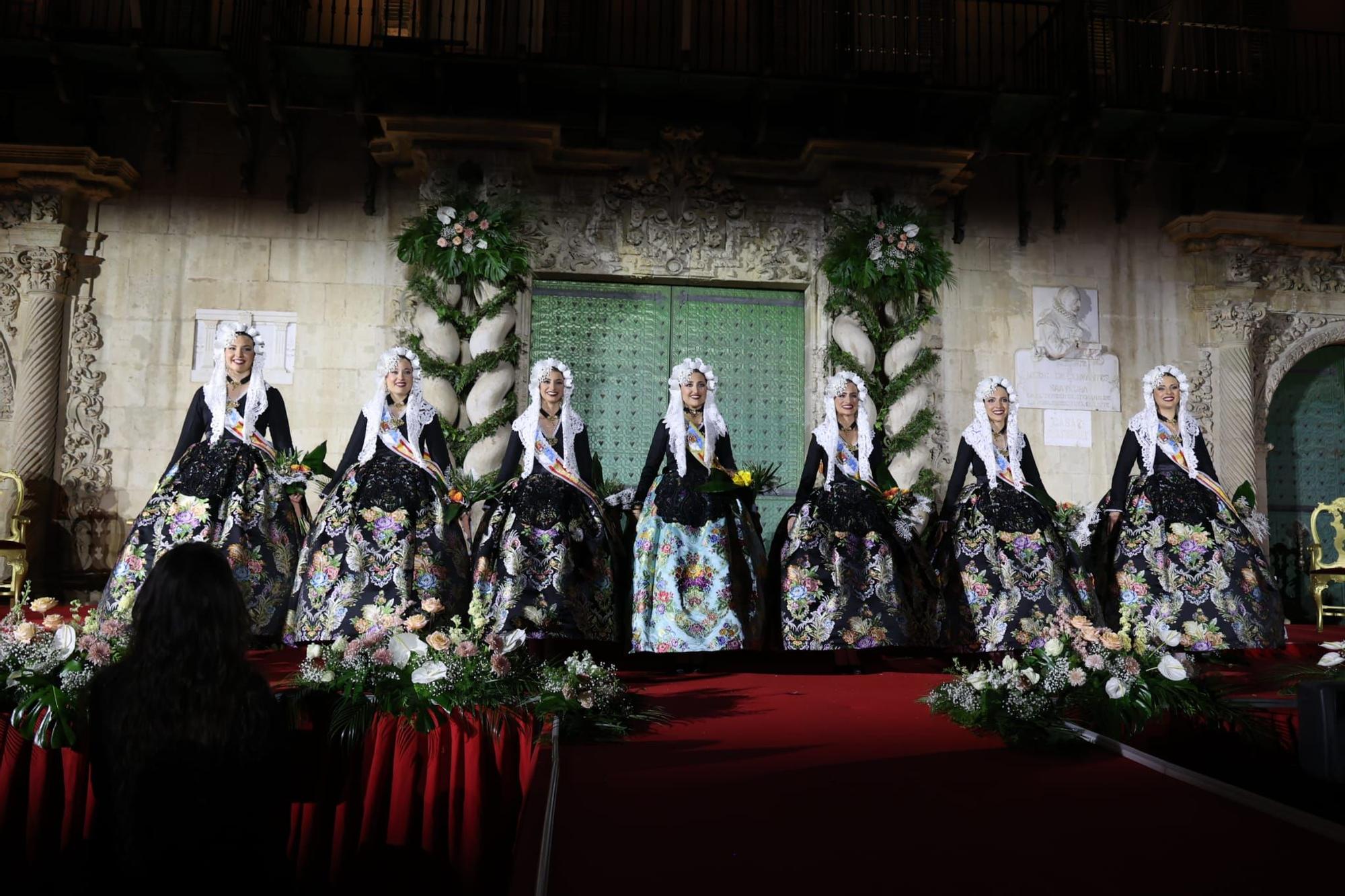 Las Hogueras de Alicante ya tienen proclamadas a la Bellea del Foc y a sus damas de honor