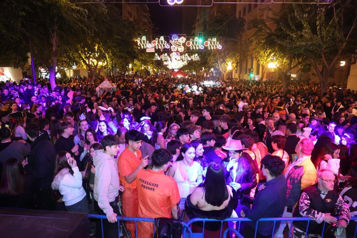 Viernes Ramblero: un Carnaval atípico llena las calles de Alicante
