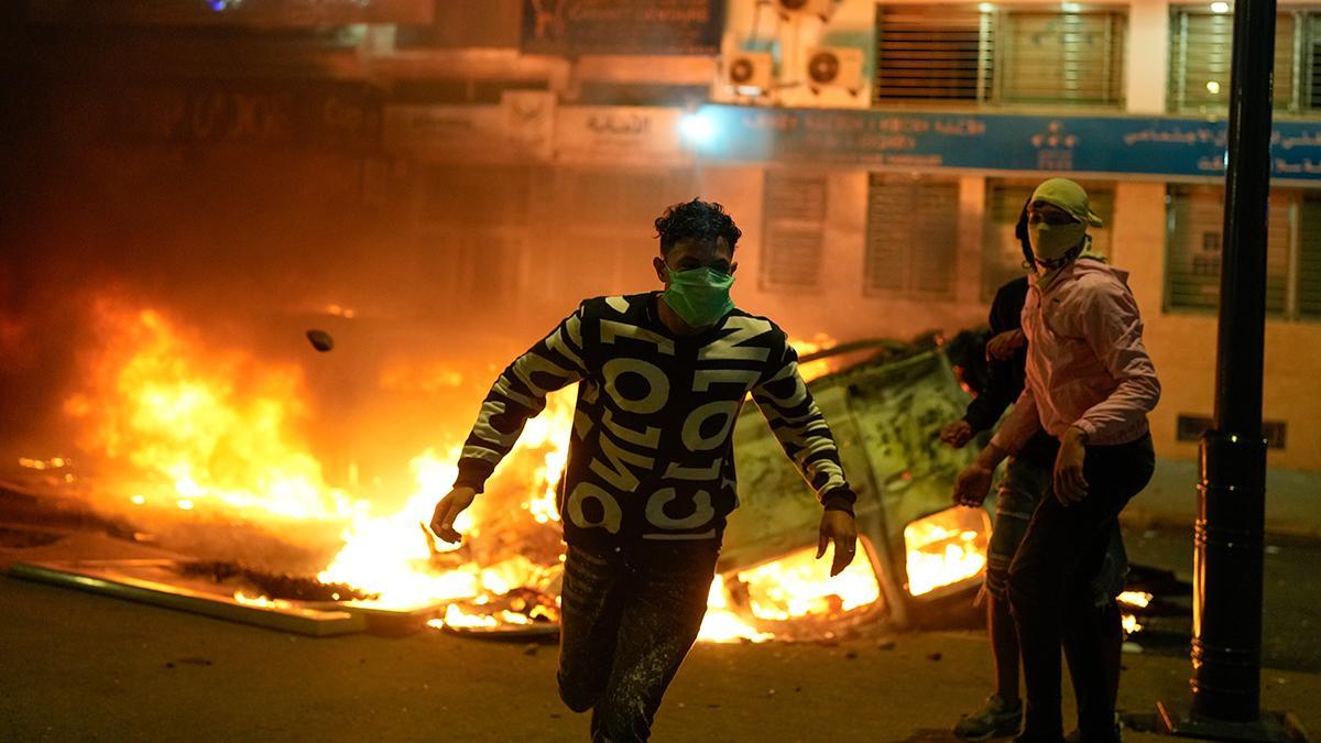 Dos muertos en Marruecos en un intento de asalto a un puesto de la Gendarmería Real, en el quinto día de protestas juveniles