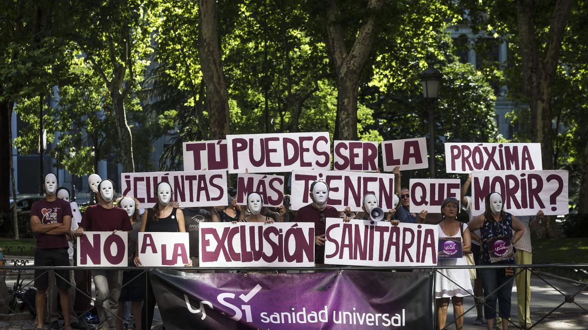 Manifestación para pedir que la atención sanitaria fuera un derecho de todas las personas en 2015.