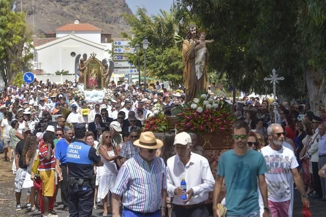 Procesión de las Nieves desde el puerto hasta ...