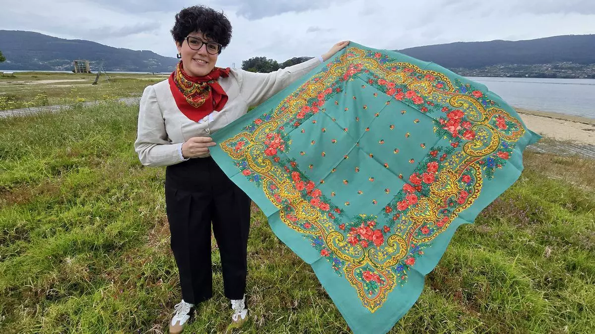 Do traxe tradicional á moda cotiá: o pano portugués vive en Galicia un momento de esplendor