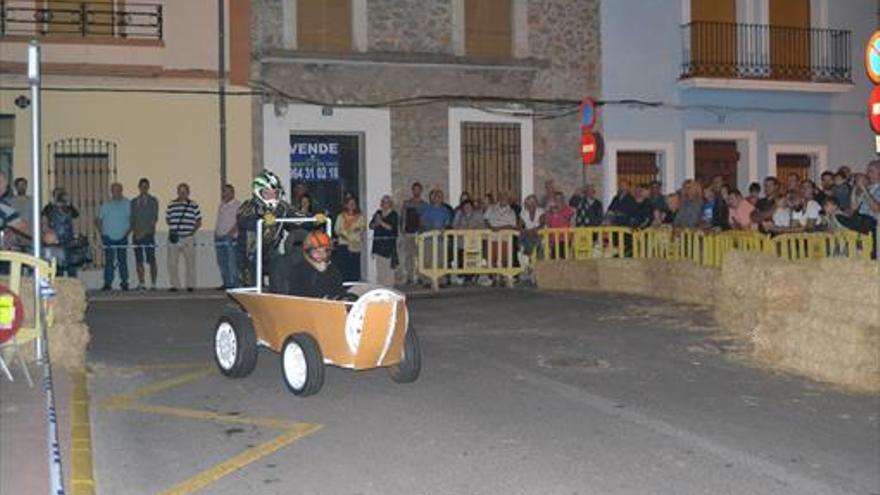 orpesa celebra los autos locos con 17 coches