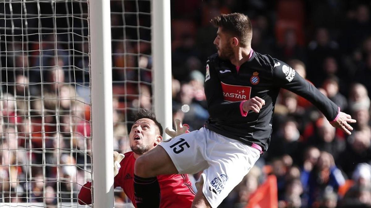 David López, que marcó el gol de Mestalla, arrastra problemas físicos