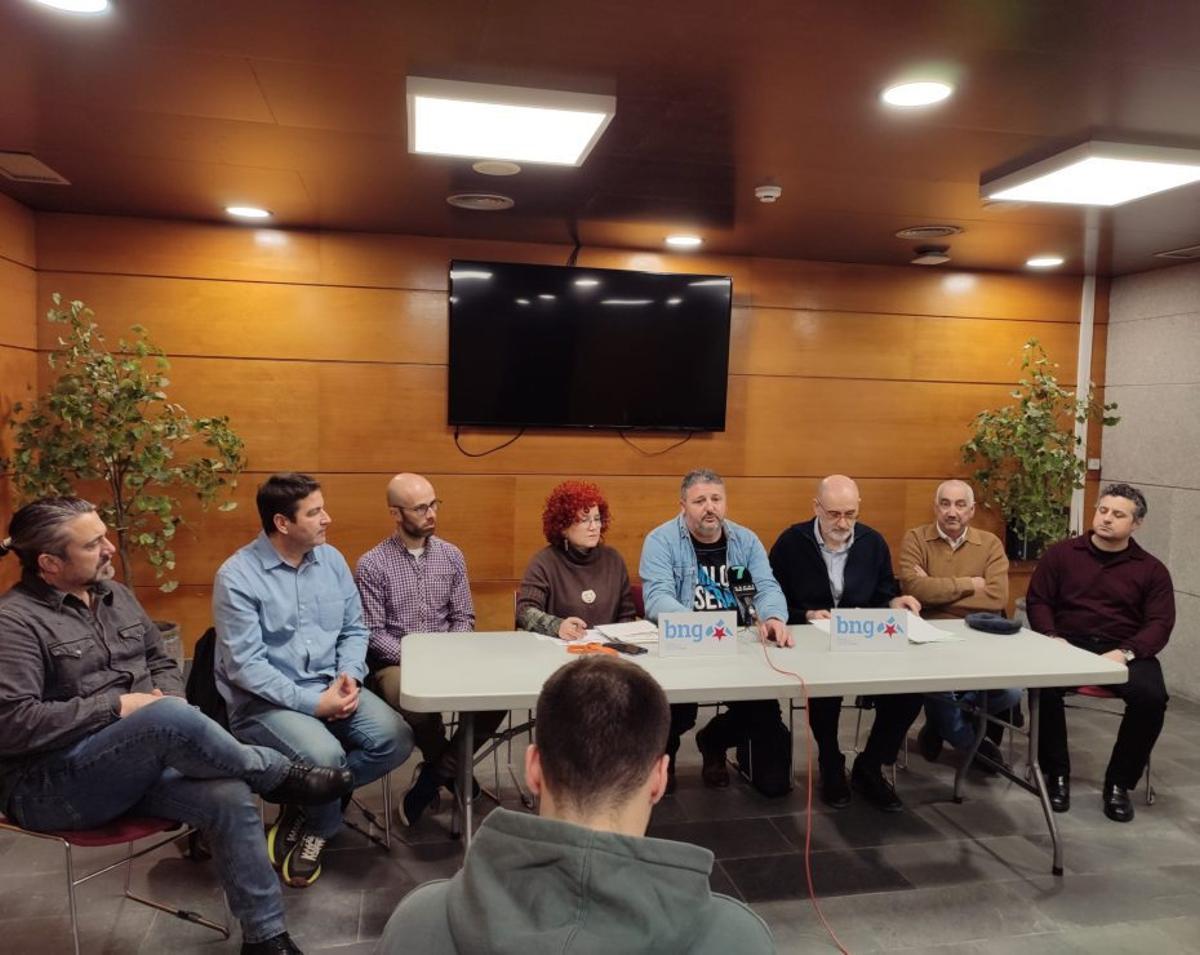 Los nacionalistas durante su comparecencia en Cambados. | FDV