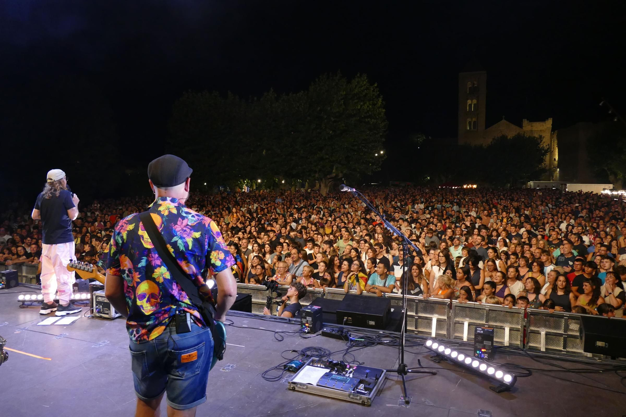 La segona Bertranada Fest congrega unes 8.000 persones als concerts de Ginestà i Búhos