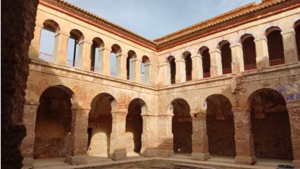 Claustro del monasterio de San Ginés de la Jara, donde se han llevado a cabo trabajos de adecuación.