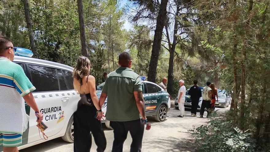 Macrofiesta en Ibiza: la fiesta ilegal que reunió a mil personas en Sant Mateu acaba en solo 180.000 euros de sanción