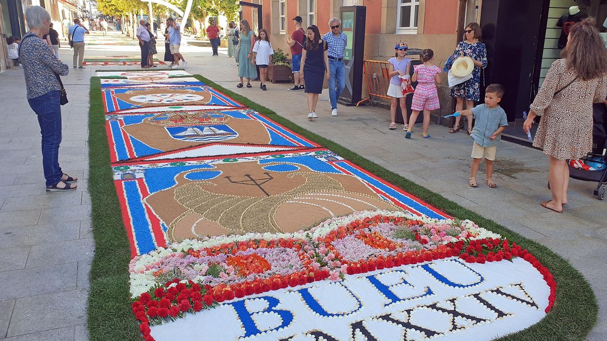 Una de las alfombras del Corpus de Bueu en la reciente fiesta celebrada hace apenas una semana.