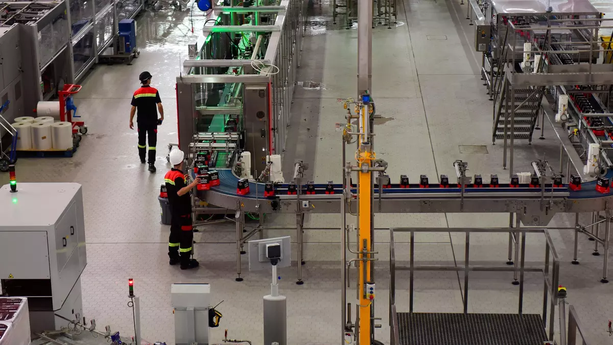 Morás, la segunda ‘cocina’ de Estrella Galicia: envasado de 20 botellas al segundo y 70 kilómetros de tuberías