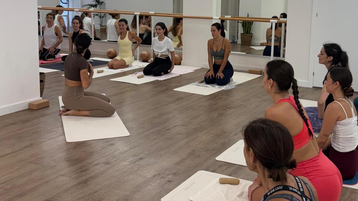 Clase de She Barre Studio