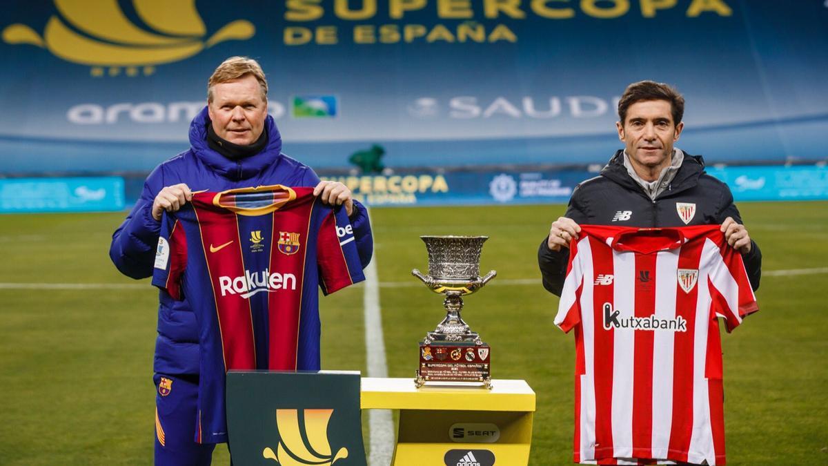 Koeman y Marcelino posan en el estadio de La Cartuja (Sevilla) ante la Supercopa