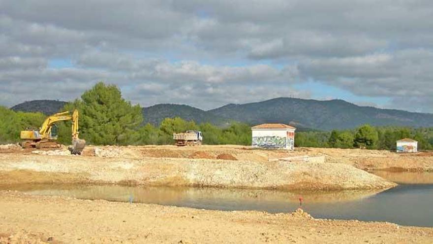 Trabajos de urbanización que se desarrollan actualmente en la Marina de Magaluf.